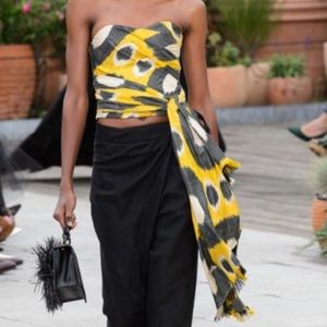 NWT. Oscar de la renta. Strapless top. Size 0.